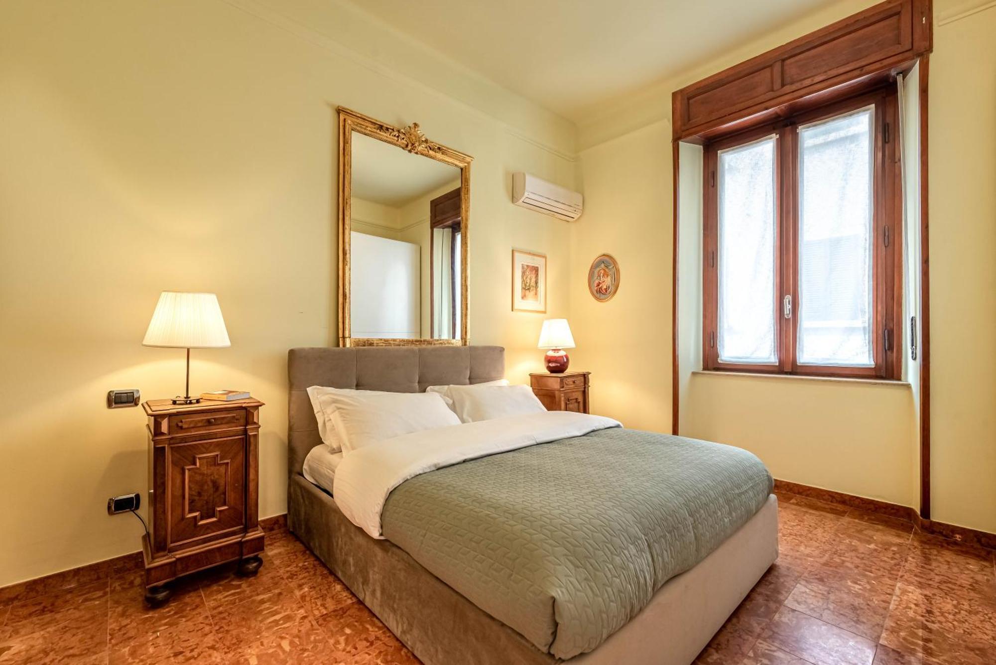Piazza Isolo Central Apartment Верона Экстерьер фото