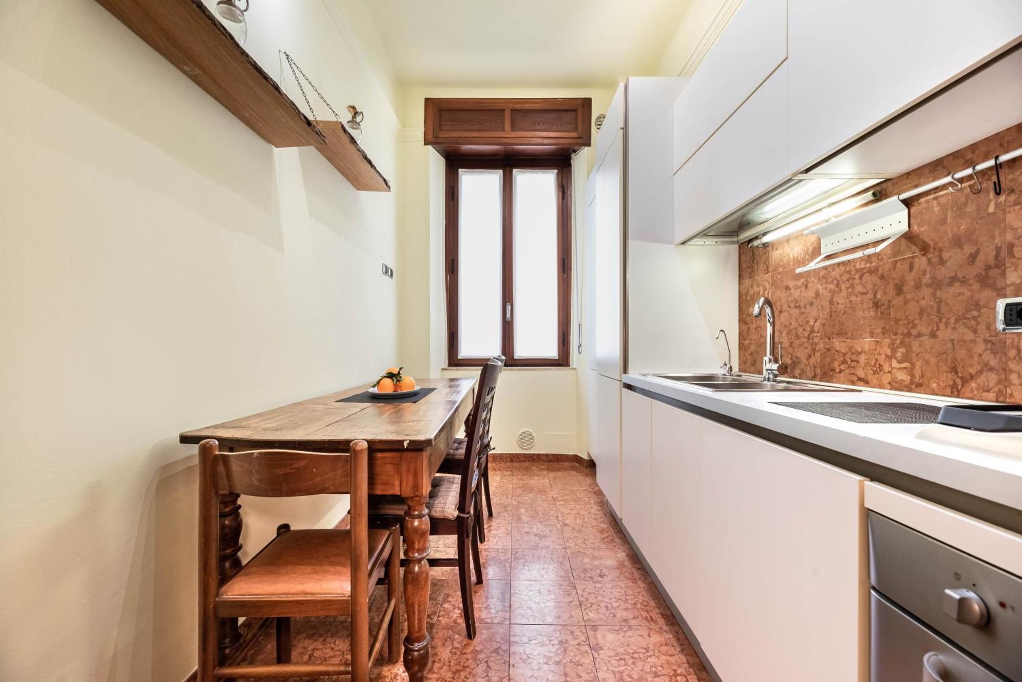 Piazza Isolo Central Apartment Верона Экстерьер фото